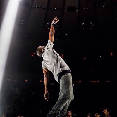 KanyeWestGif's profile picture. 