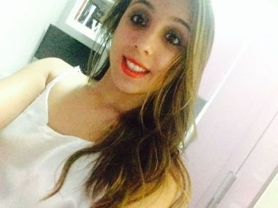 Livrai-me da falta de sorriso, proteja-me da inveja, guia-me pelos caminhos do bem e deixa todos meus dias repletos de alegria... Amém!