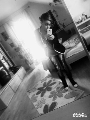 Ich ... will .... Nur ihn♥ 
Stoize österreicharin♥
Ned du xD♥♥
Belieber ♥