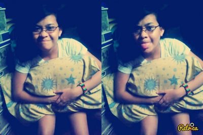 •Makulit pero sweet• Simple pero rak \m/• Mabait po ako :)