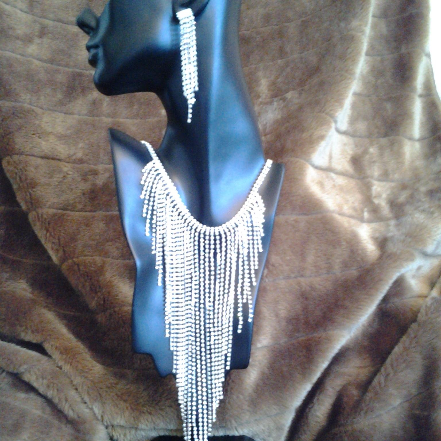 Stylish Upscale Rhinestone Jewelry, Crowns, Tiara, Anklets, Necklaces, Earrings, Sets, Unique design,
