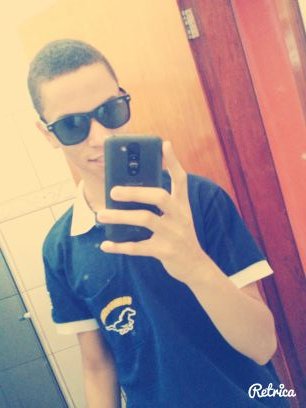 17 anos ,  Goias 
https://t.co/4Qa97m6s3R