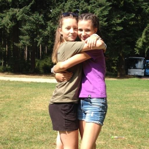 Hi! I live in Czech Republic.I love PLL,Gossip girl and JB