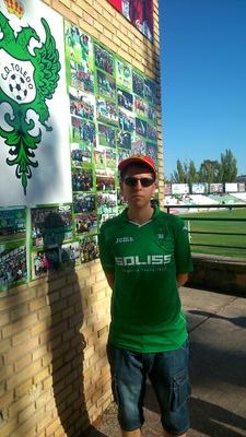 Seguidor del mejor equipo del mundo el Real Madrid y socio del equipo de la ciudad imperial C.D Toledo!!!