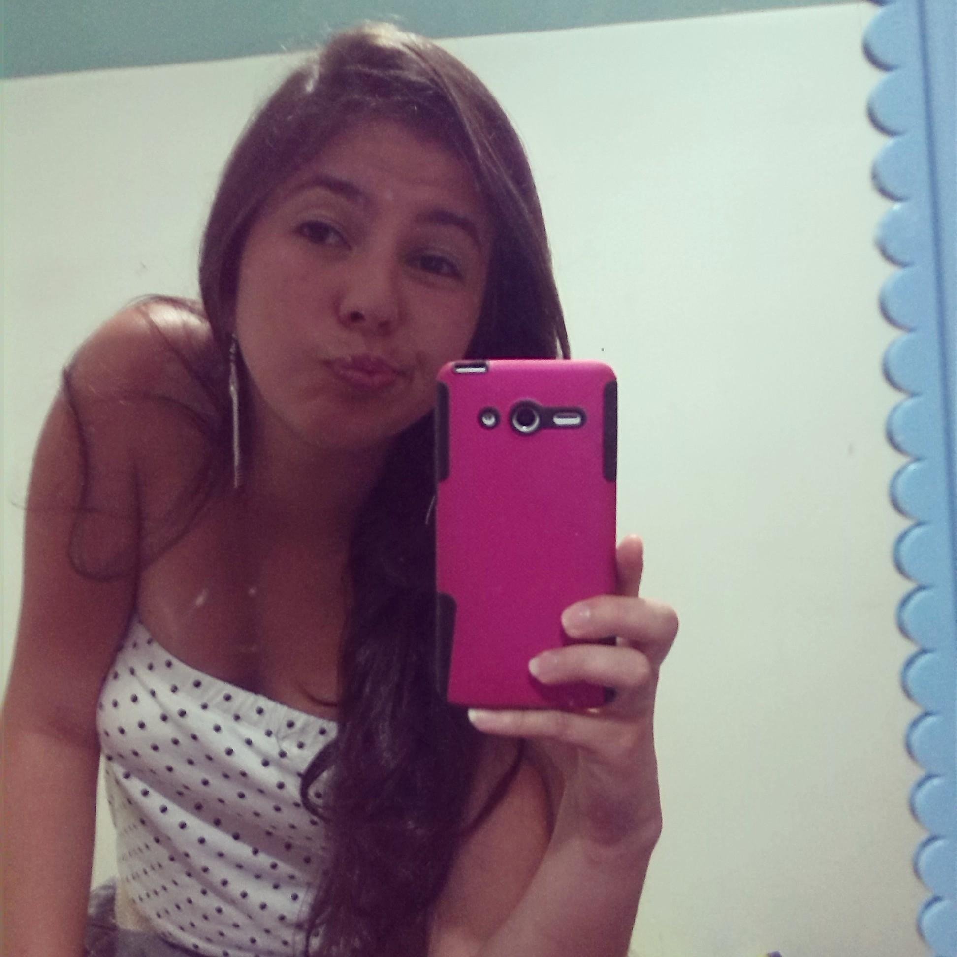 VENEZOLANA♥ La vida es cuesta arriba, pero la vista es genial. #Farmaceutica♥ #ULA . Si no suma que no reste C: