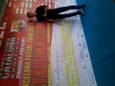 ngapain lu liat liat ?? hah !