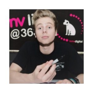why be a rat when you can Stan 5sos AND be a rat !?