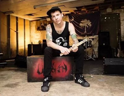 I'm Sean and I play drums for The Unspoken and guitar for Avast.