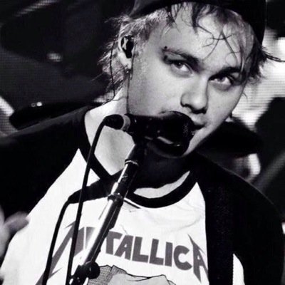voteformyllamas's profile picture. Like i said just voting, i'm on a tweetlimit on my other accounts.....  follow me on @heresacupof5sos