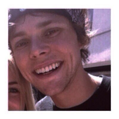 BC VOTING #vote5sos EVERY RT COUNT TO HELP TO WIN