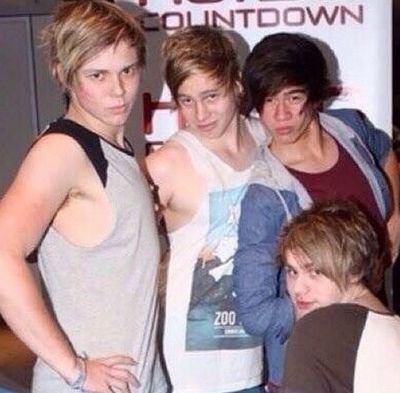 Akisa and Hazel
If anyone in 5sos sees this, repopulate with us.