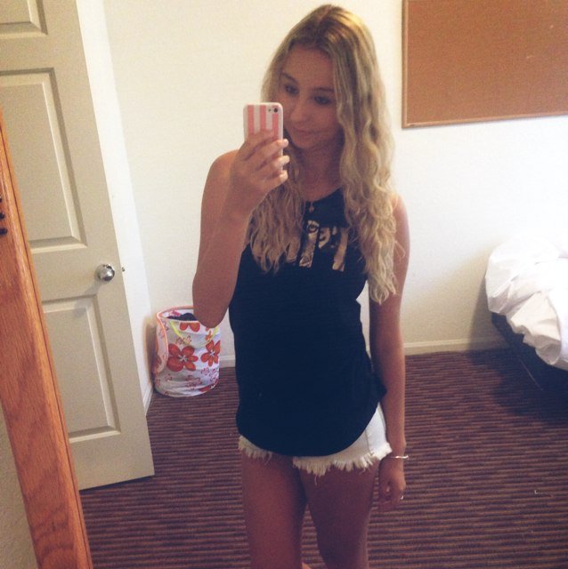 DAverlant's profile picture. Danielle