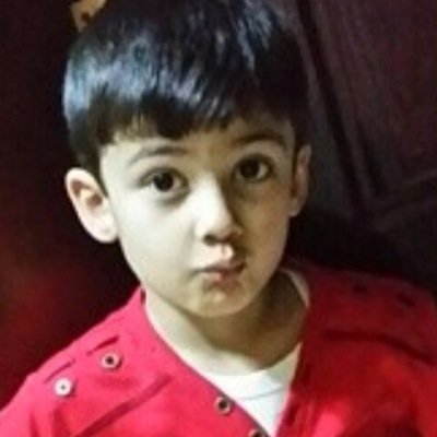 zainab_itcs's profile picture. ليس إجلالك الكبير بعار * إنما العار أن تجل الصغارا