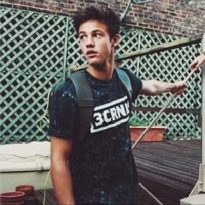 Free follow from @nashtagggg ! Go follow me and help me get to 1,000.... Tweet this account done and ill follow back on @nashtagggg :)