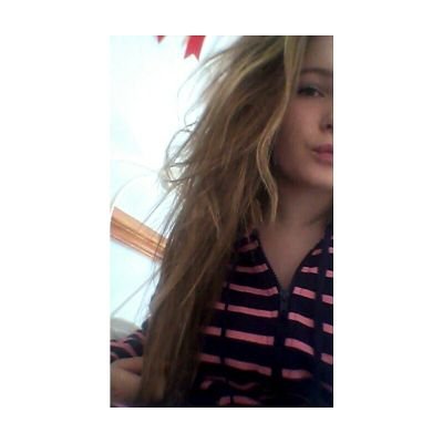 snapchat; hanwilson.x                                      instagram; hannwilsonx                                                 5sos follow me!