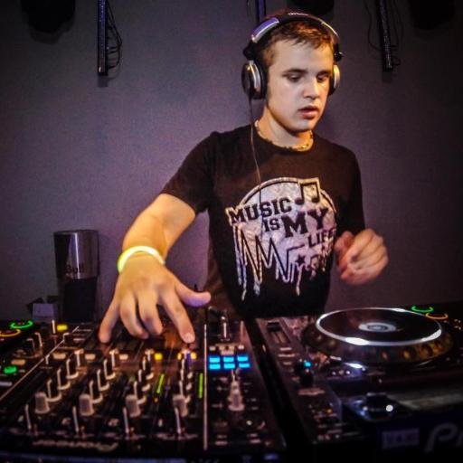 Music ♥ is ♥ my ♥ Life! ♫ Electro ♫ Dubstep ♫ ||» BOOKING / CONTACT: dj.foreigner@yahoo.com «||
