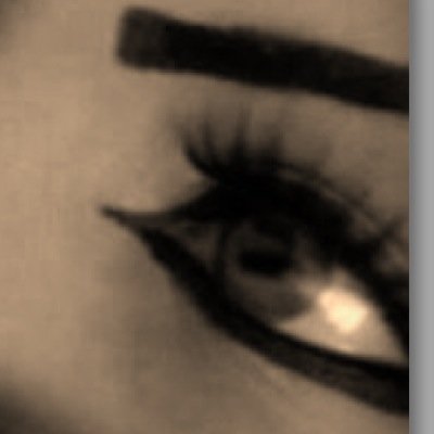 إيه ( جنوبيه) واهز العرب هز ! هز الزلازل للجبال ، الرواسي♡ .. اما عشت العمر كلہ علىء عز !! والا أموت ولا غدآ الذل راسي♡