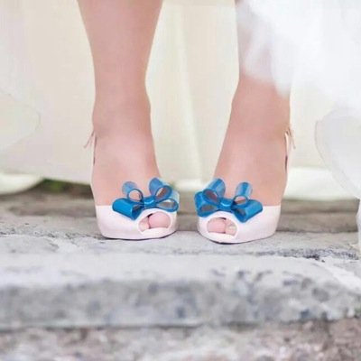 KaraLouWeddings's profile picture. 