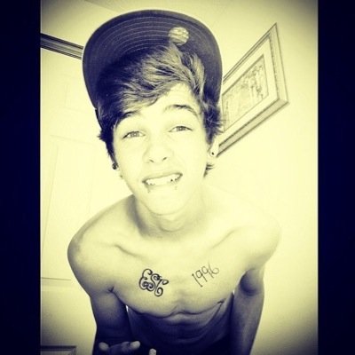 gotta your up keep head beautiful I am Kyle. 16|single|bisexual ☯ yolo peace love