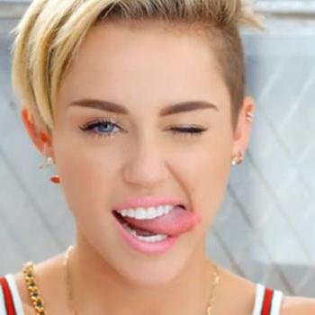 Sou Super Fã Da Miley . Me Ajudem Me Siguam Obg Dnd