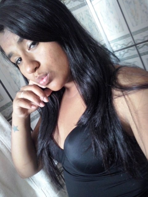 #Canceriana , tenho um amor inexplicável pelo #CORINTHIANS , nasci dia 09/07/1997 , sooou feliz ;3 , & Amo o @mcyoshioficial S2