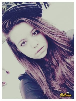 ''Ne t'arret jamais de rire c'est une si belle melodie..'' ''froide est la douleur de croire que la chaleure ne reviendra jamais… ''