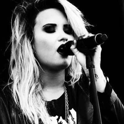 Lovatic,Jonatic,Hunter; 25/04/2014 BEST DAY EVER (fan account)