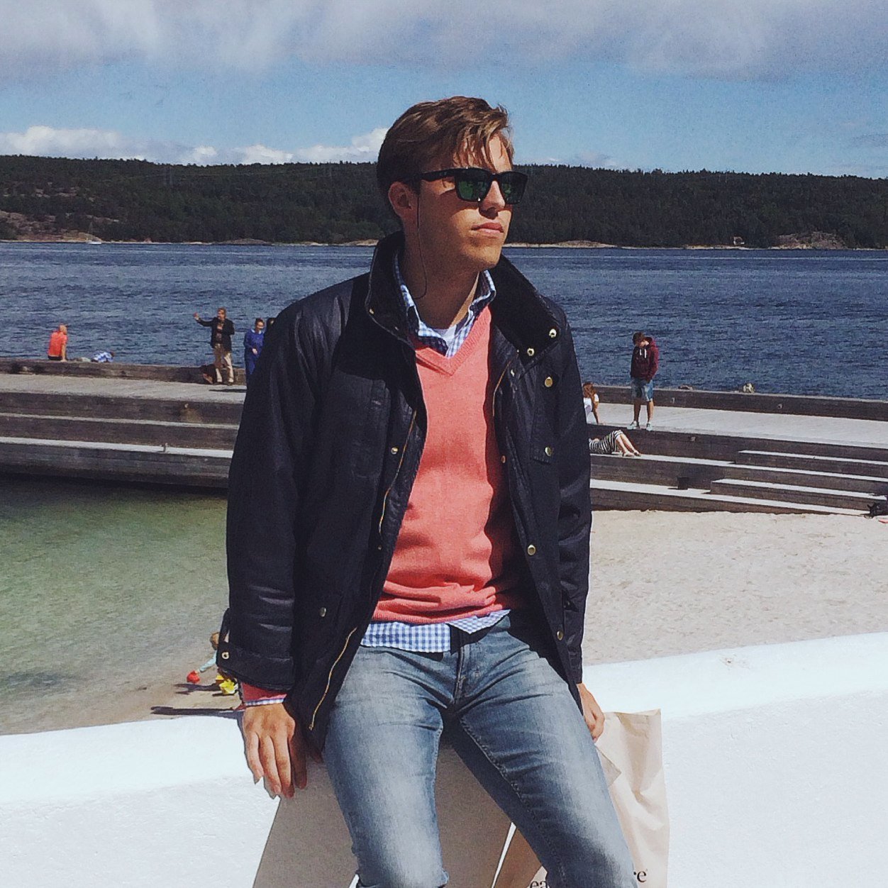 MBorgaard's profile picture. Tar det å være useriøs seriøst.