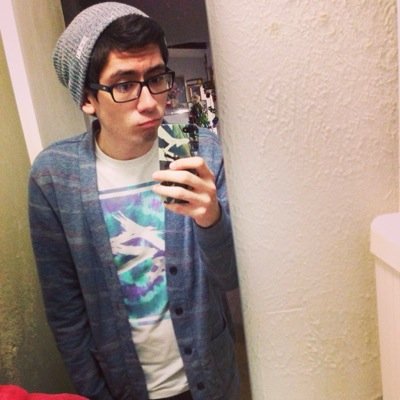 20. | Electric soul. | Texas EDM family. | Good vibes. | Free your mind. | Instagram/Snapchat; jayster_21 | dont dm me your mixtape