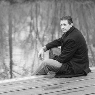 Award-Winning Thriller Horror Fantasy SciFi #StoryShop #Author. Columnist @CemeteryDance. #Free story/ #Giveaways: https://t.co/DTNYoUMgvp newsletter. RT Writer