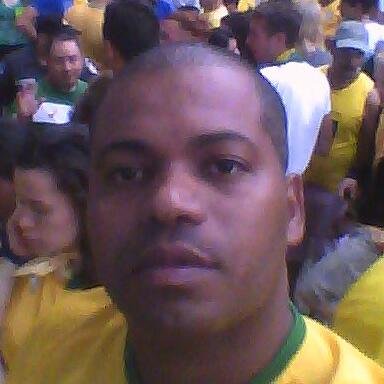 Ame o que você tem, antes que a vida te ensine a amar o que você tinha!!!