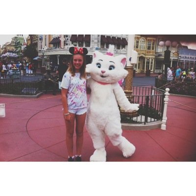 Caitlin_Piperx's profile picture. not to ruin the ending but everything i going to be okay:)