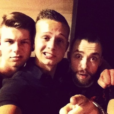 Y / Sterker Door Strijd / Vak Q / IG: Sonnieflex / Dan Bilzerian