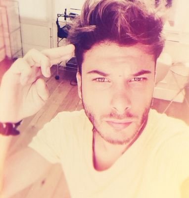 Soltero, no creo en el amor.
