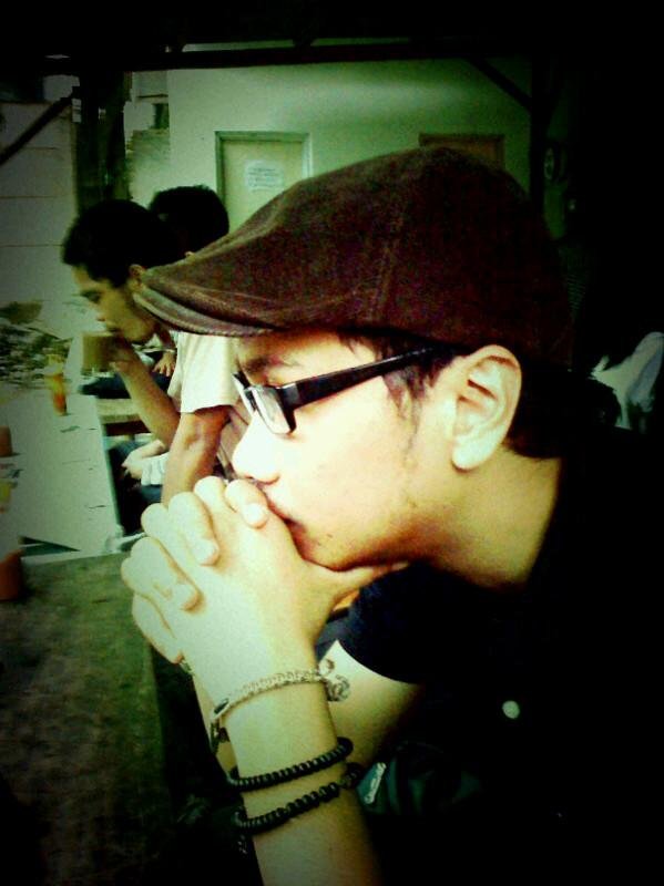 just ordinary Gooner boy, with extraordinary Gooner  life...