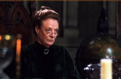 Profesora de Transformaciones en Hogwarts. Me queda nada para jubilarme. Tuve un lío con Dumbledore. Yo soy tu gatita.