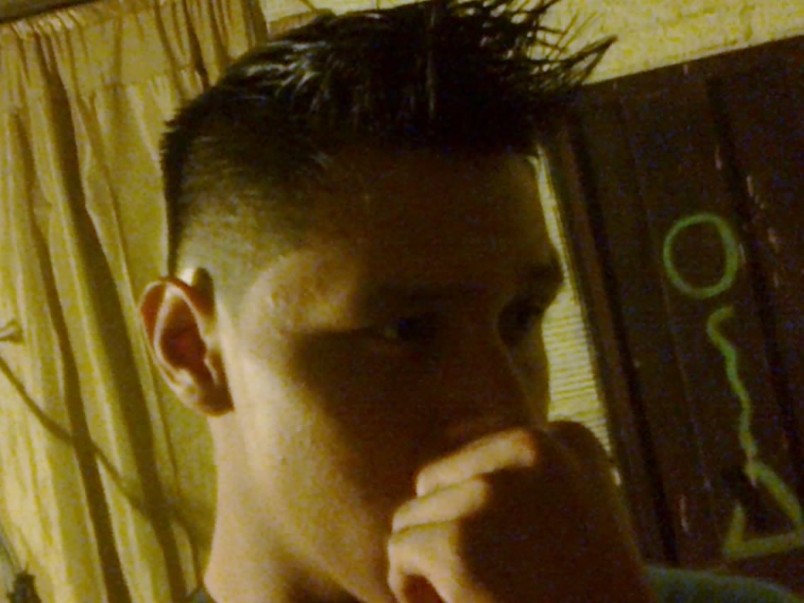 leitoleon7's profile picture. me gusta la música y hacer muchas amistades conmigo es o no es práctico crossfit Taekwondo kung fu capoeira jiu jitsu king boxing