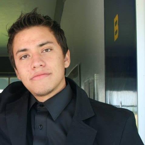Originario de Aguascalientes, México, estudiante de medicina veterinaria y zootecnia y Gamer de nacimiento
