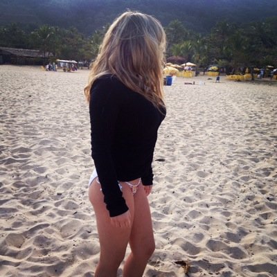 Faço o melhor que sou capaz e levo a vida devagar pra não faltar amor. E foda-se o resto