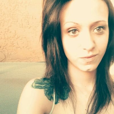 Luv2BeRight's profile picture. 