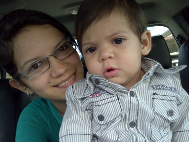 Feliz y Enamorada D' mi hijo y D' la vida!! Solo dios sabe como hace las cosas!
