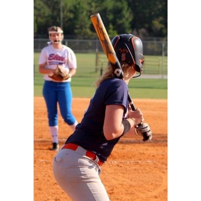 I'm not a babe but i play softball☀️| DM me | avi is me doe ✌️