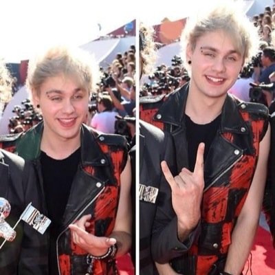 I can do what I want i'm punk rock 
❤️@crayonmichael is mine❤️