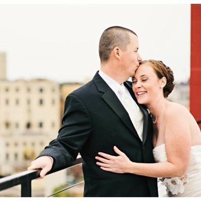 buffalo bills fan ❤️ | teacher | photographer SBurritt Photography | bulldog owner/lover
