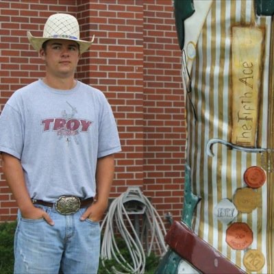 colby_chestnut's profile picture. 