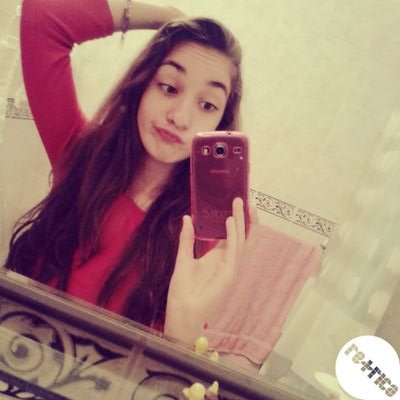 No olvides que te espero.. No esperes que te olvide..  (;