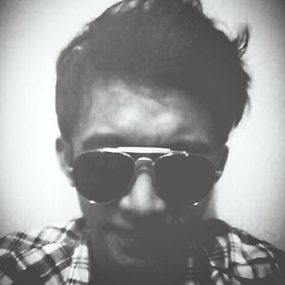 Y Allah,Sekiranya q jatuh cinta,maka jatuhkanlah cintaku pada seseorang yang melabuhkan cinta nya pada-Mu. agar bertambah kekuatanku utk mencintai-Mu.