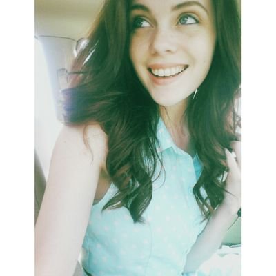 Model. Dancer. Flowerchild. ♡   Instagram:@audreywhite8 Bookings:audrey@just4us.org