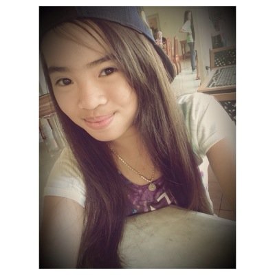 Selfie Queen, Grade 8⃣ Almaciga •Follow me on Instagram @BIELCAVELLE