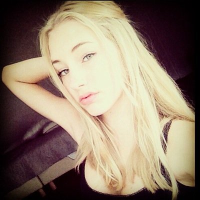 Jisse is een koekje xxxx // Jisse is cool, i love youu xxx // loveyou Jisse maar je bent wel een beetje raar hoor hihi xxx
